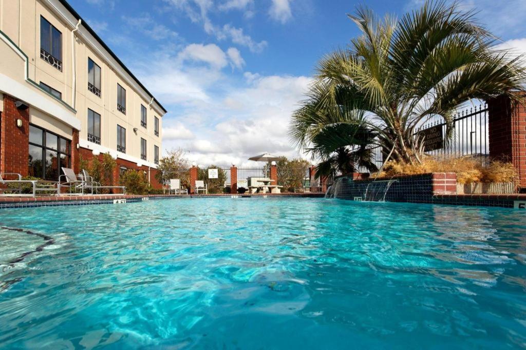 Holiday Inn Express Crockett By Ihg מראה חיצוני תמונה