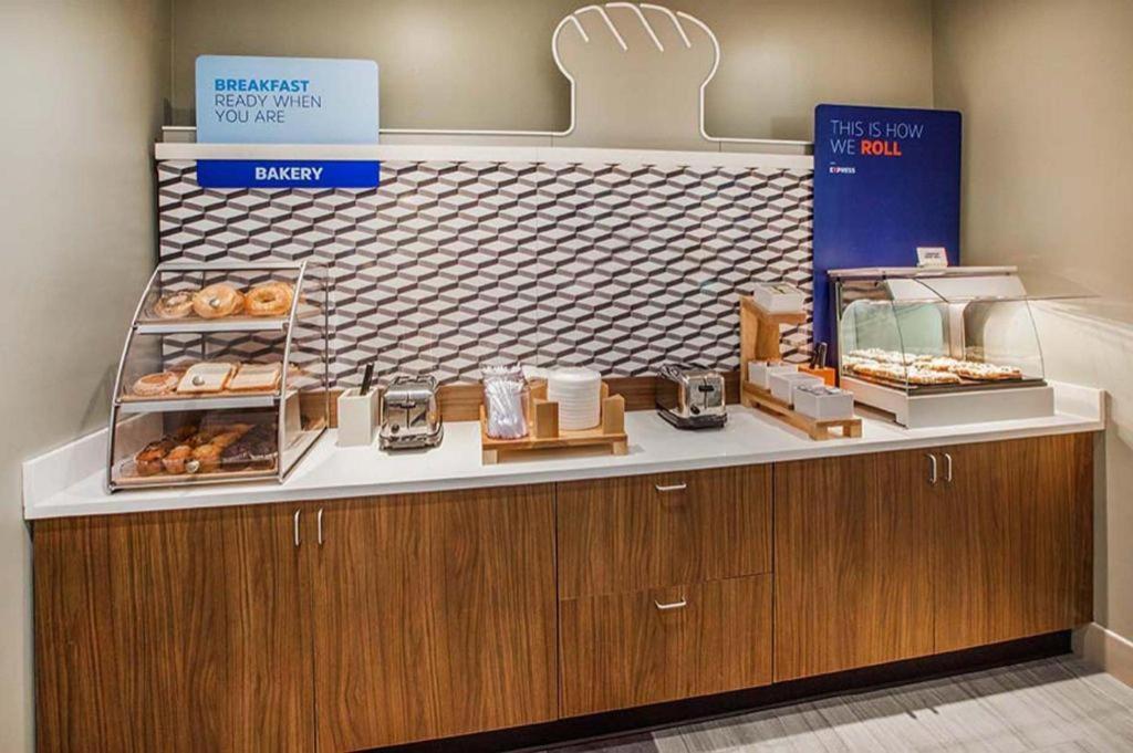 Holiday Inn Express Crockett By Ihg מראה חיצוני תמונה