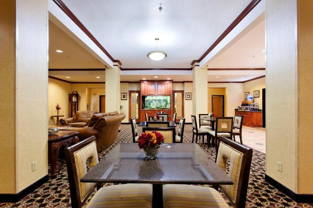 Holiday Inn Express Crockett By Ihg מראה חיצוני תמונה