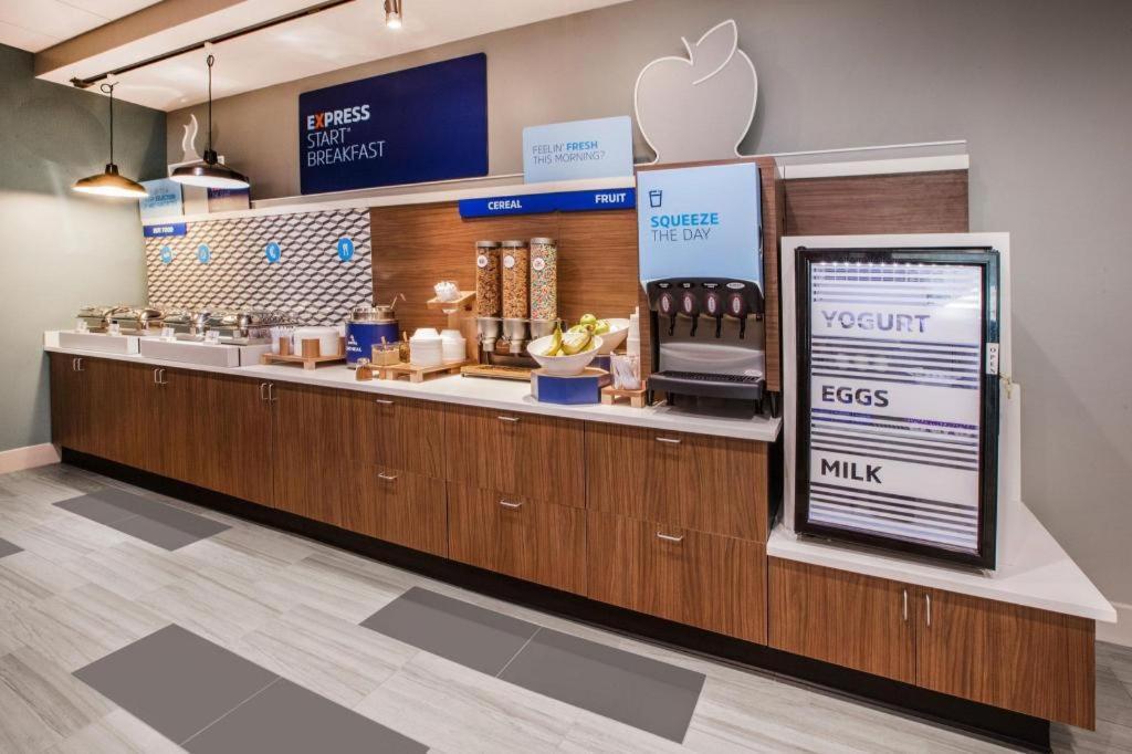 Holiday Inn Express Crockett By Ihg מראה חיצוני תמונה