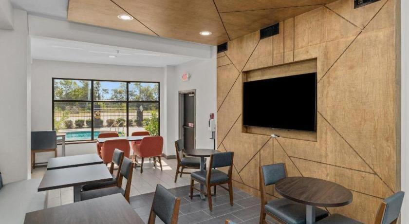 Holiday Inn Express Crockett By Ihg מראה חיצוני תמונה