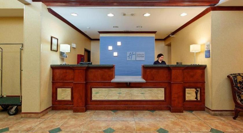 Holiday Inn Express Crockett By Ihg מראה חיצוני תמונה