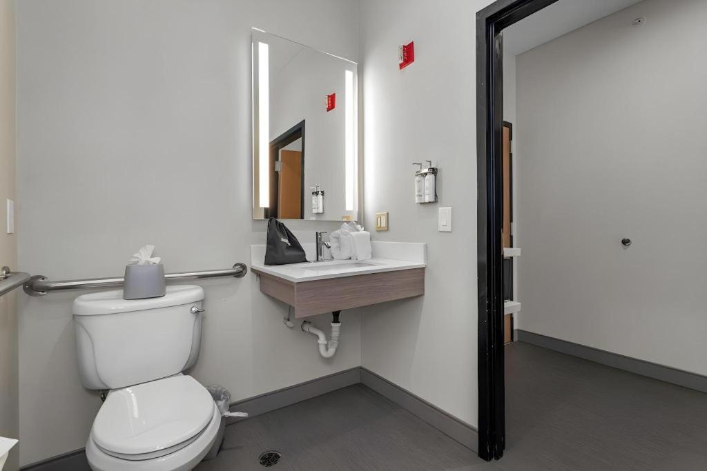 Holiday Inn Express Crockett By Ihg מראה חיצוני תמונה