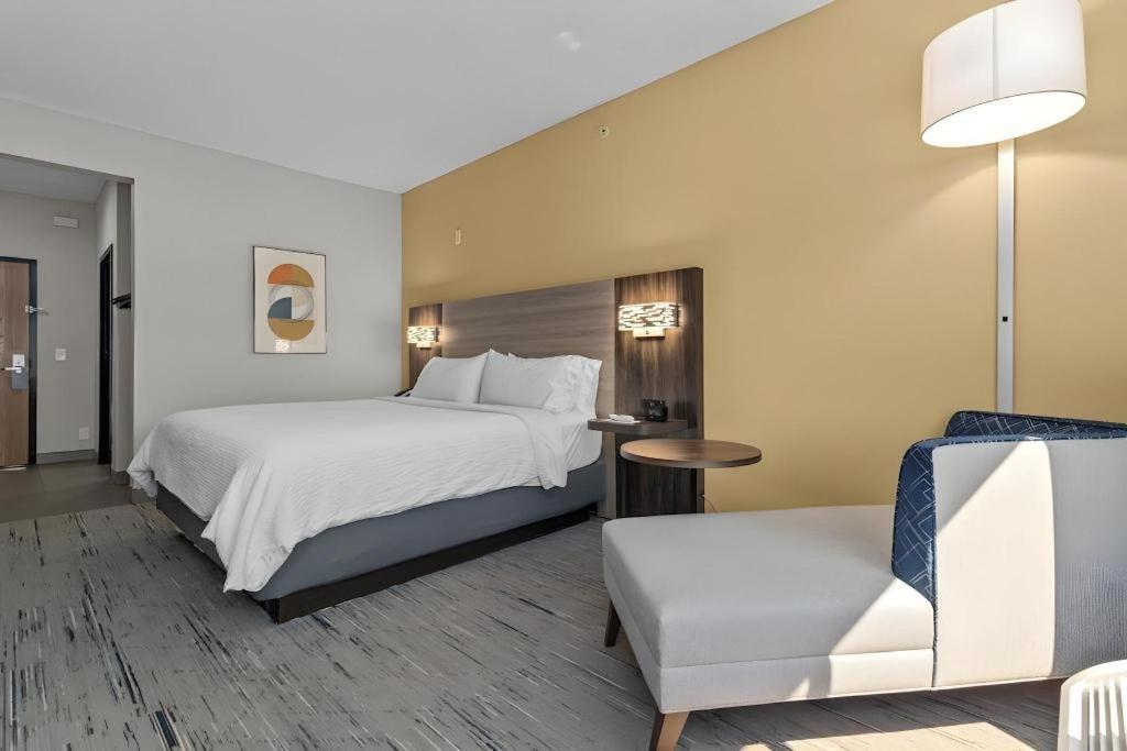 Holiday Inn Express Crockett By Ihg מראה חיצוני תמונה