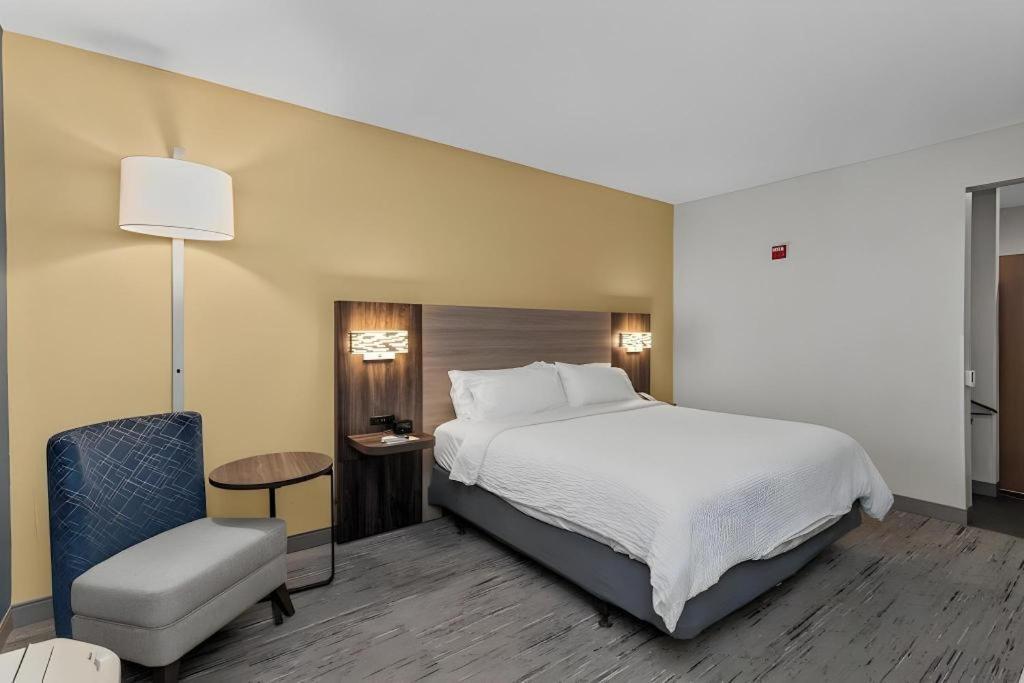 Holiday Inn Express Crockett By Ihg מראה חיצוני תמונה
