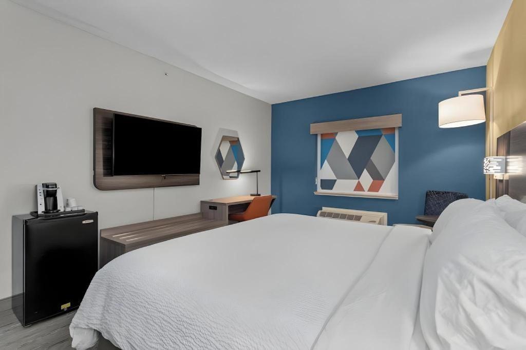 Holiday Inn Express Crockett By Ihg מראה חיצוני תמונה